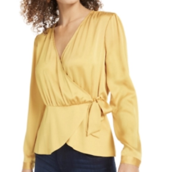 Bar III Tie-Waist Wrap Blouse Small - Picture 3 of 15